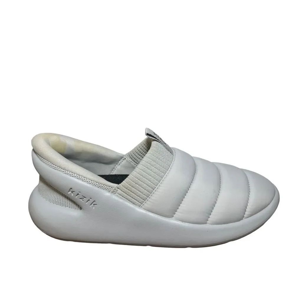 Kizik Men's White Slip-On Loafers size 7 women’s 8.5